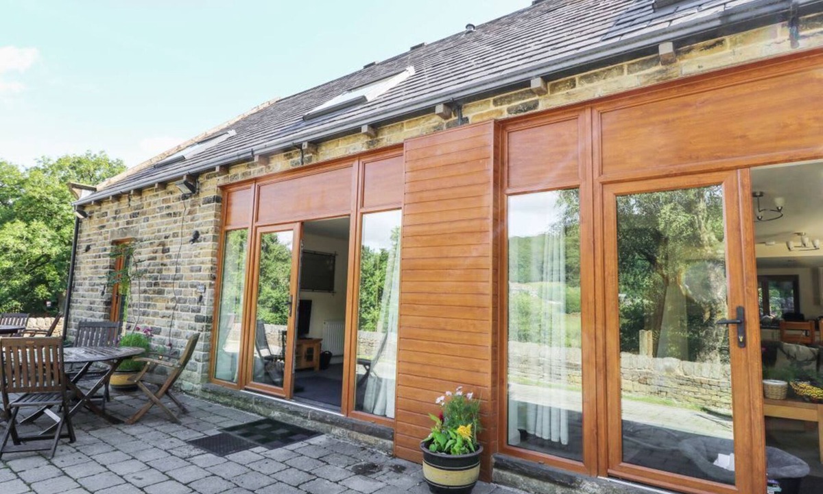 Cragg Vale Cabin | Cragg Hall View, Cragg Vale