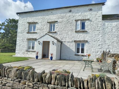 Kendal Bed & Breakfast | Cragg house Farm B&B
