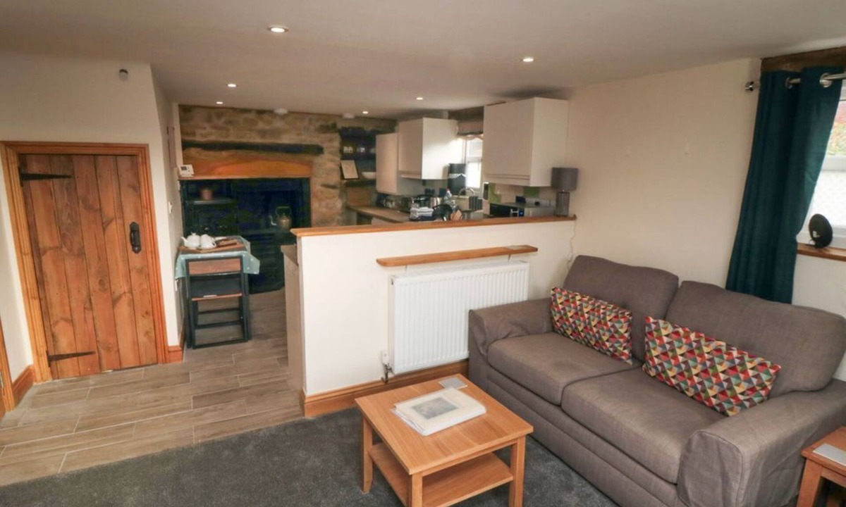 Kirkbymoorside Cottage | Crumbles Hideaway, Kirkbymoorside