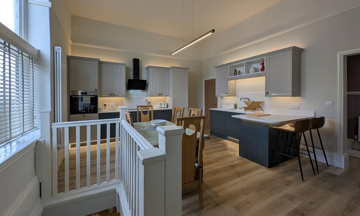 Cullercoats Apartment | Cullercoats Coastal Escape - 3 bedroom Modern Home - Pass the Keys