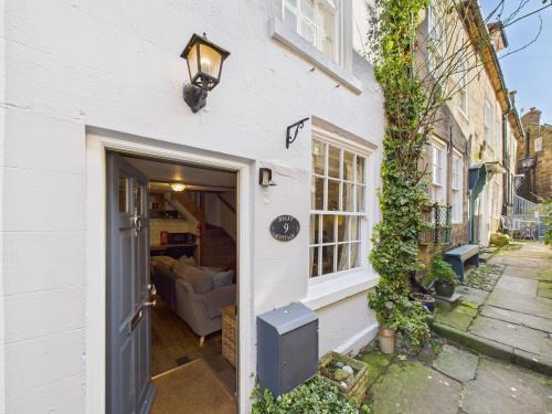 Robin Hood's Bay House | Delft Cottage