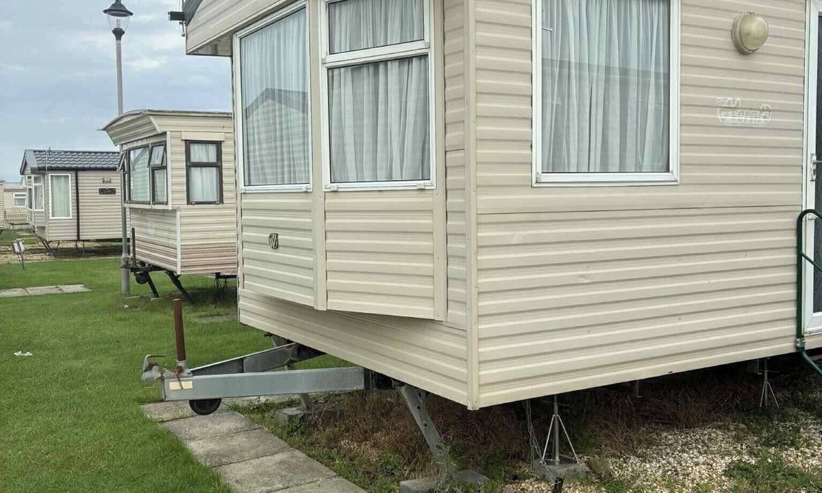 Ingoldmells House | Delightful 3bedroom caravan in Ingoldmells HF143 at Coastfields