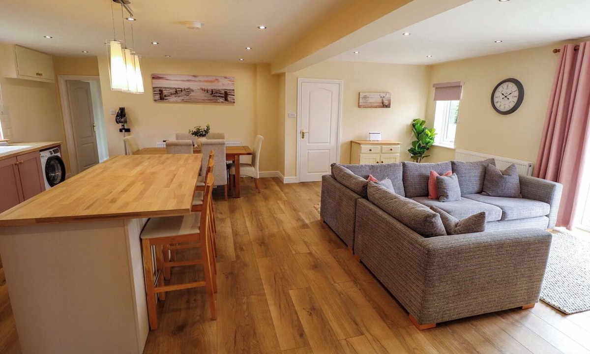 Helsey Cottage | Denholme