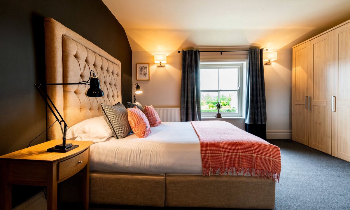 Preston Hotel | Derby Arms