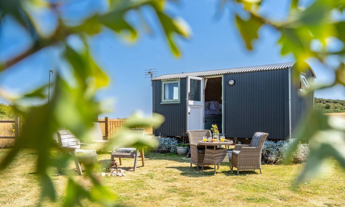 Wells-next-the-Sea Cabin | Dog-friendly glamping hut in the North Norfolk Coast