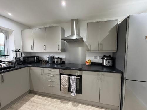 Brigstock House | Double sized room in a relaxing village - Free parking