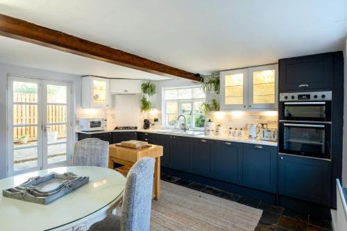 Loughborough House | Dovecote Farmhouse