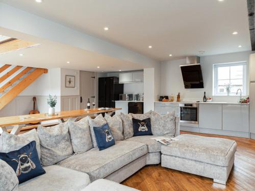 Cayton House | Dovecote House-Uk30233
