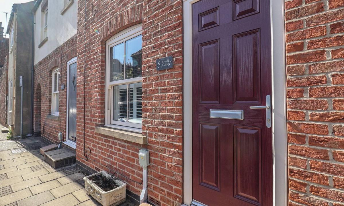 Beverley Cottage | ELWELL COTTAGE, with a garden in Beverley