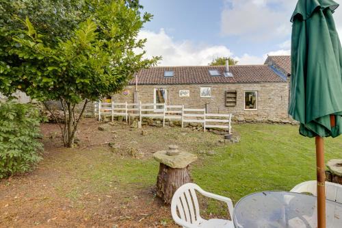 Scarborough House | Family Country Cottage with a private Valley View