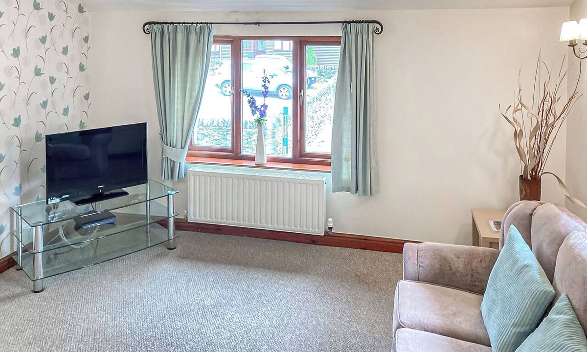 Bondgate Within Apartment | First floor apartment with one double and one twin.
