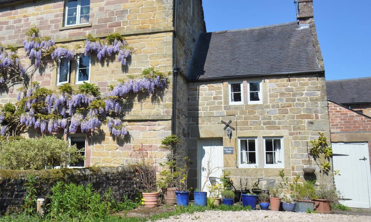 Carsington Cottage | GREEN FARM COTTAGE, romantic, character holiday cottage in Hognaston