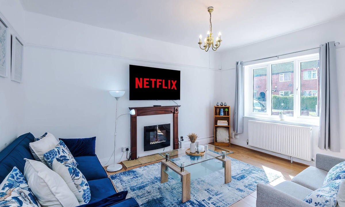 Heworth House | Heworth House w/Garden, Free Parking, Superfast