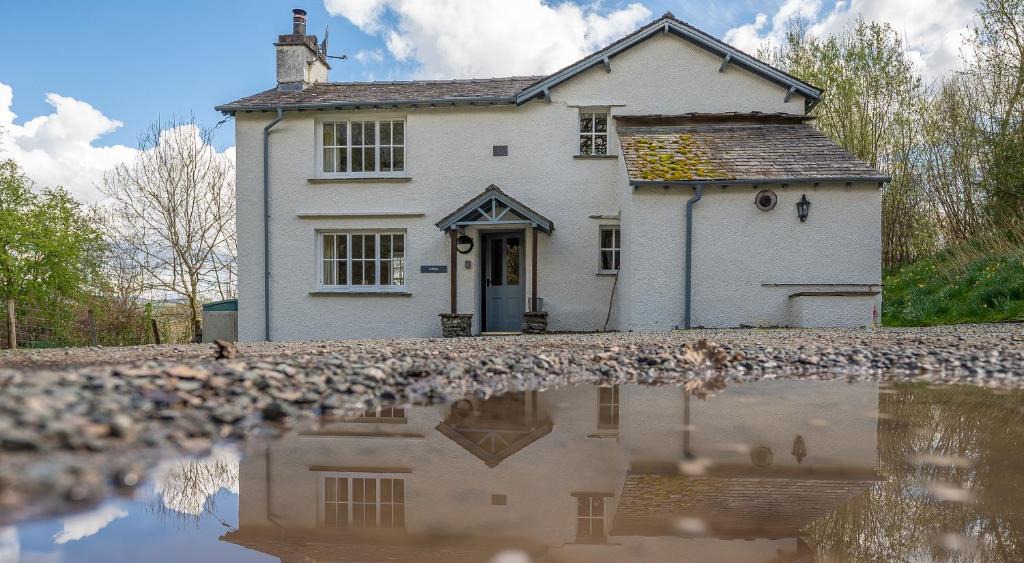 Low Newton House | Hilltop at the Graythwaite Estate