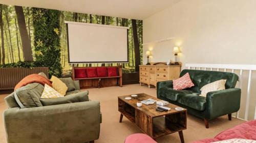 St Bees House | Historic St Bees Farmhouse Hot Tub Games Summer Gatherings
