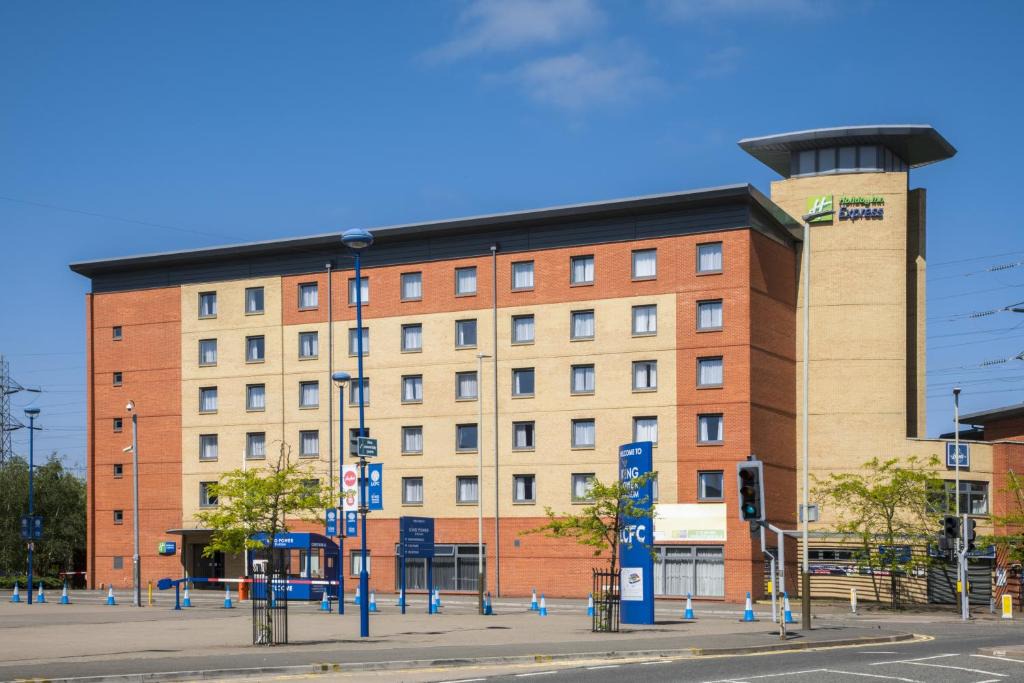 Oadby Hotel | Holiday Inn Express Leicester City by IHG