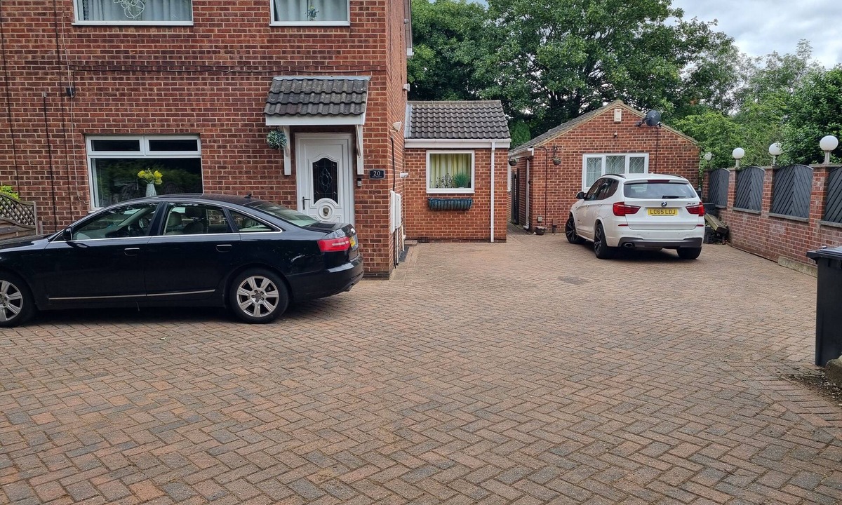 Whitkirk House | Home from Home. Cozy comfortable Detatched Bungalow. Close to Yorkshire Dales .