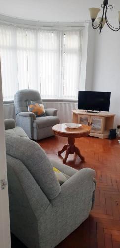 Bramcote House | House in Wollaton, Nottingham