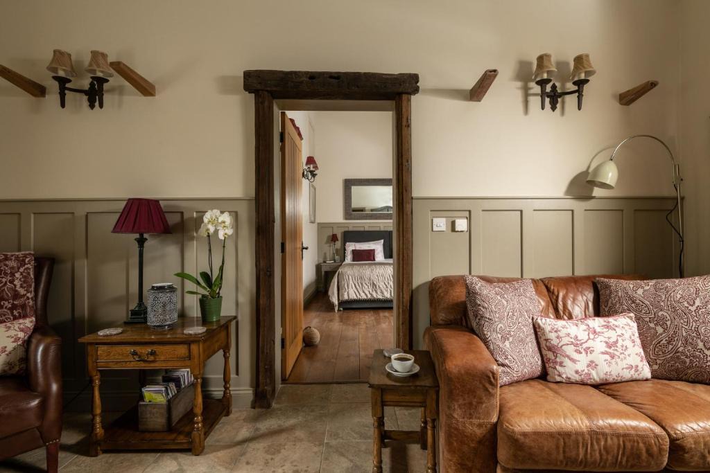 Kelfield House | Irishman's Cottage