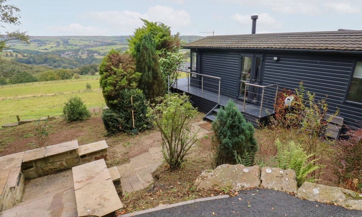 Sowerby Bridge Cabin | John's Folly, Barkisland