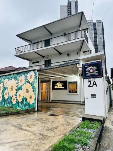 Kuala Lumpur Villa | KL 5KM MidValley Karaoke Bungalow 38Pax 15Cars