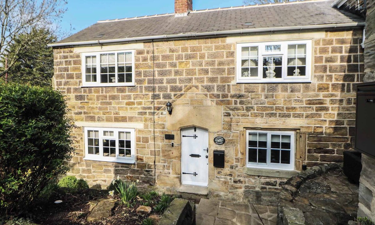 Newmillerdam Cottage | Lake side cottage, Wakefield
