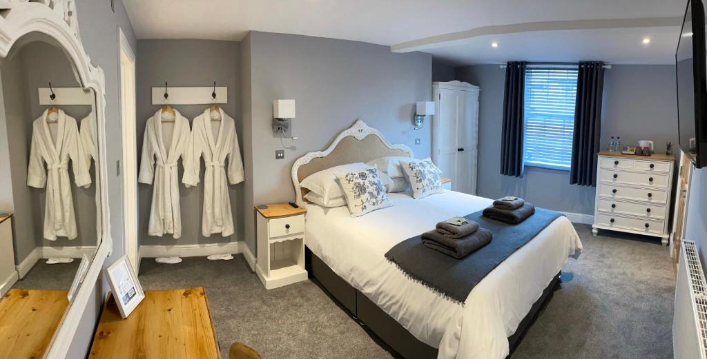 Bicester House | Lionsgate Guest House