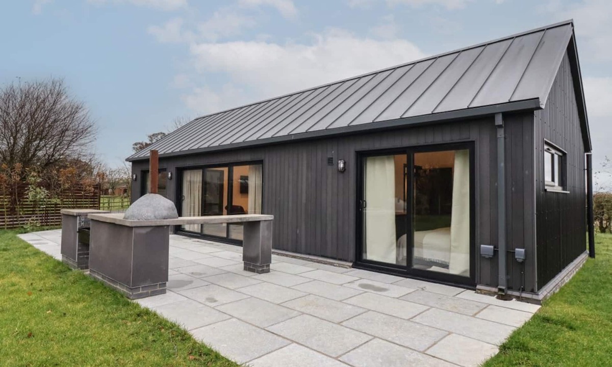 Low Catton Cottage | LODGE 2, is near Bishop Wilton