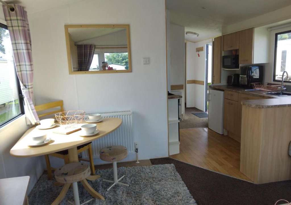 Winestead House | Lovely 6 berth caravan at Sand Le Mere, Yorkshire ref 71022E