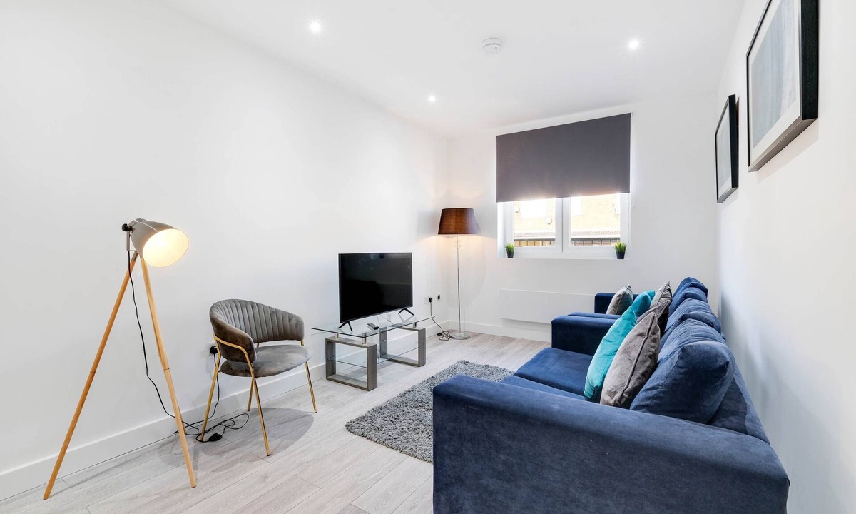 Corby Apartment | Luxurious 1 Bed Serviced Apt. 02 with Wi-Fi