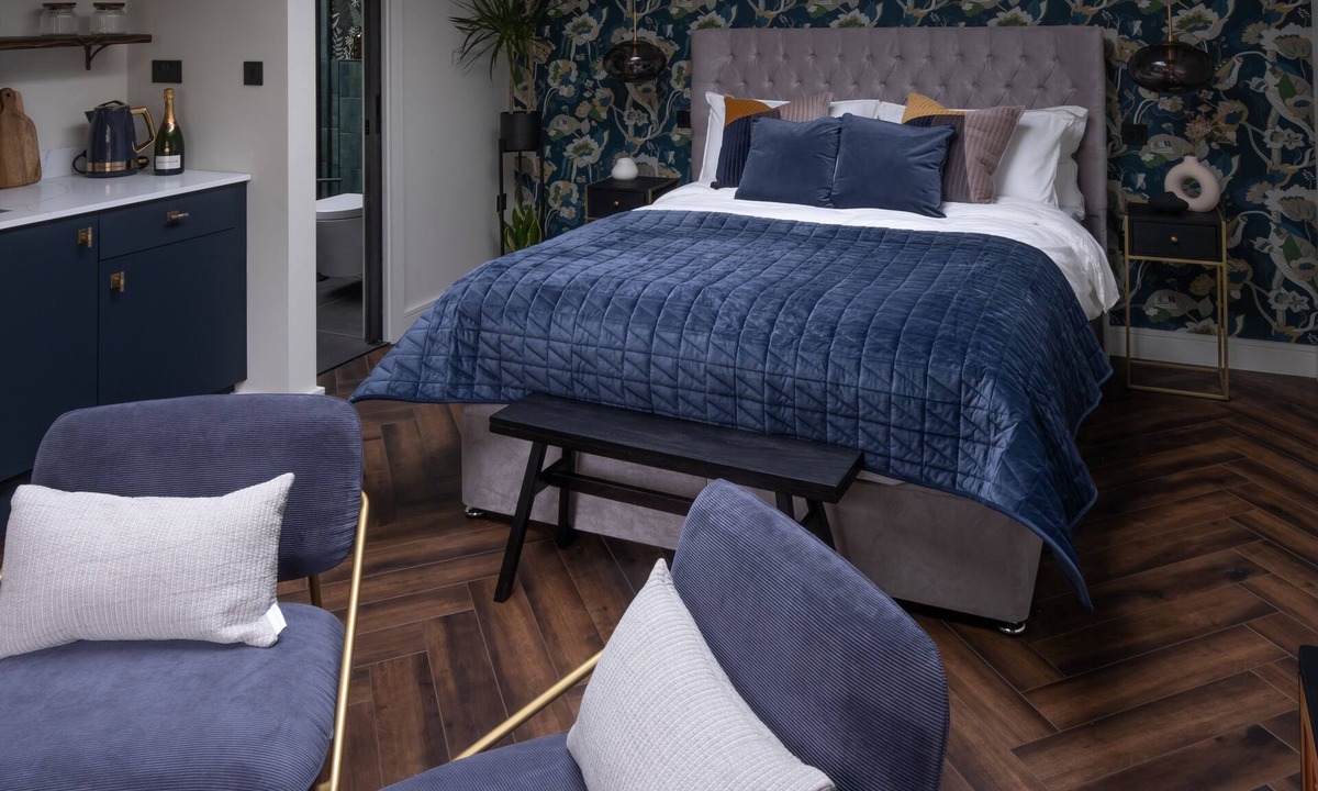 Knaresborough Apartment | Luxury Bijou Residence on Waterside in Historic Knaresborough