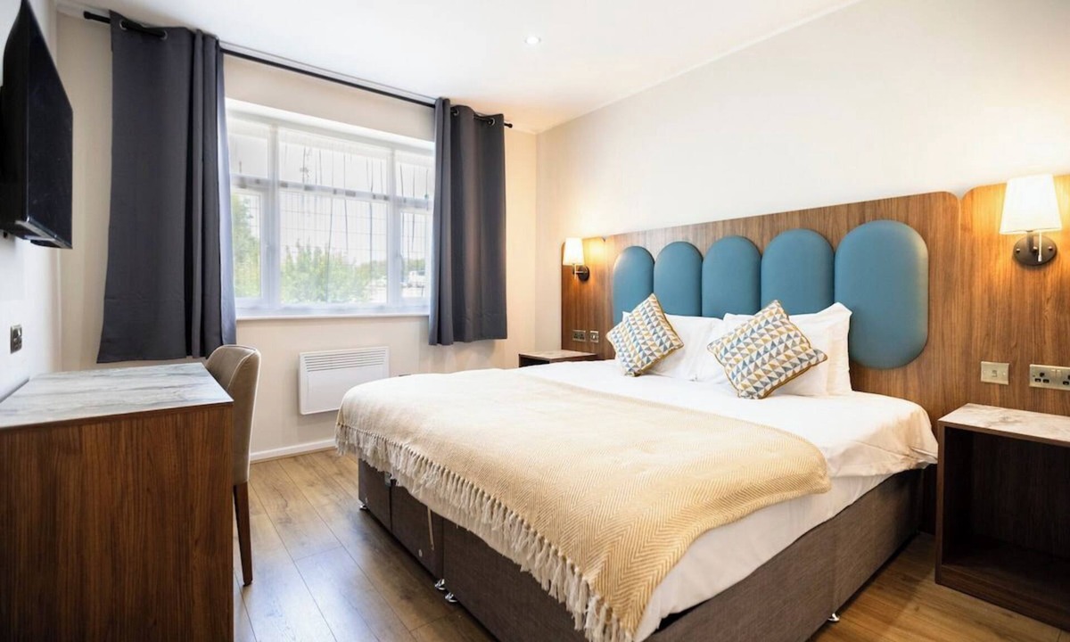 Charnock Richard Hotel | Luxury Cottage, Spa, Free Parking, Gym