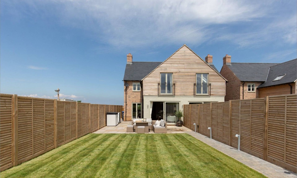 Titchwell House | Luxury House | No.1 The Hides