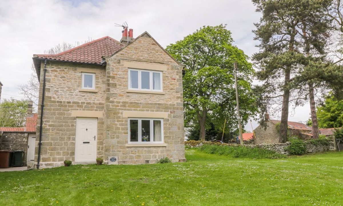 Pickering Cottage | Manor Cottage, Levisham