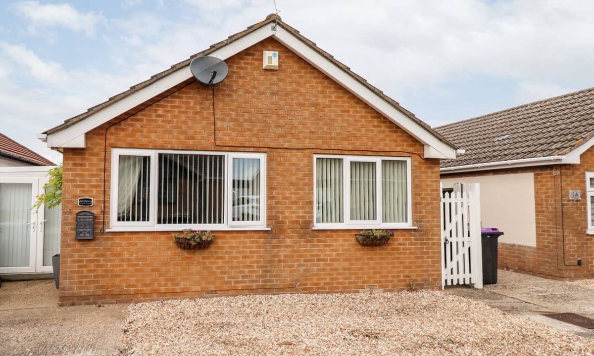 Mablethorpe and Sutton House | Mariai Eton Road in Trusthorpe