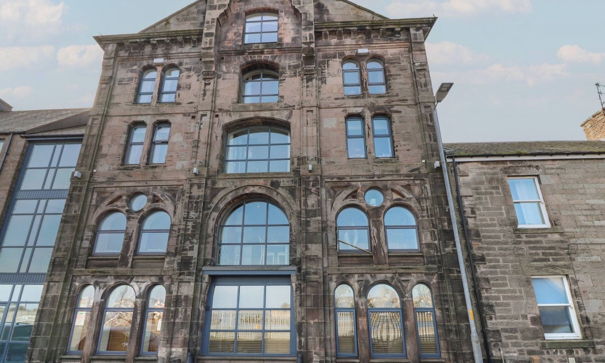 Tweedmouth Cottage | MILL WHARF in Berwick-Upon-Tweed