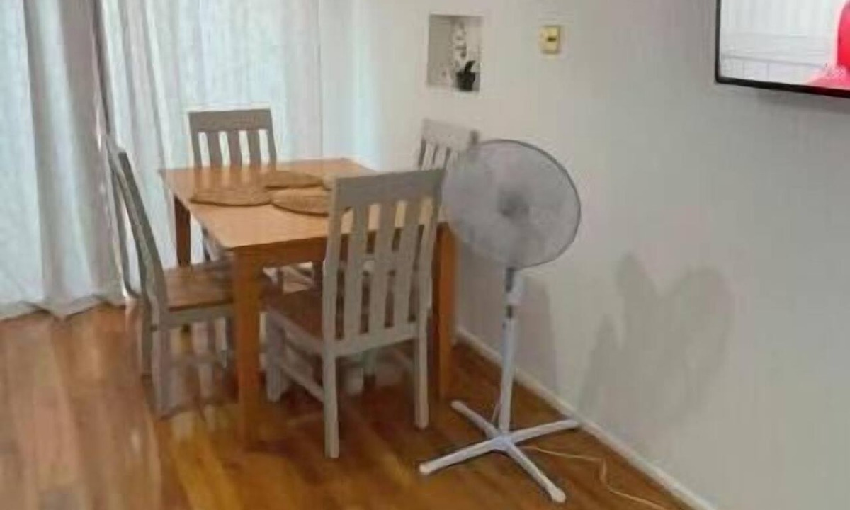 Bletchley House | Modern 3-Bedroom Home in Bletchley| Long Stay Friendly |Free Parking & Fast WiFi