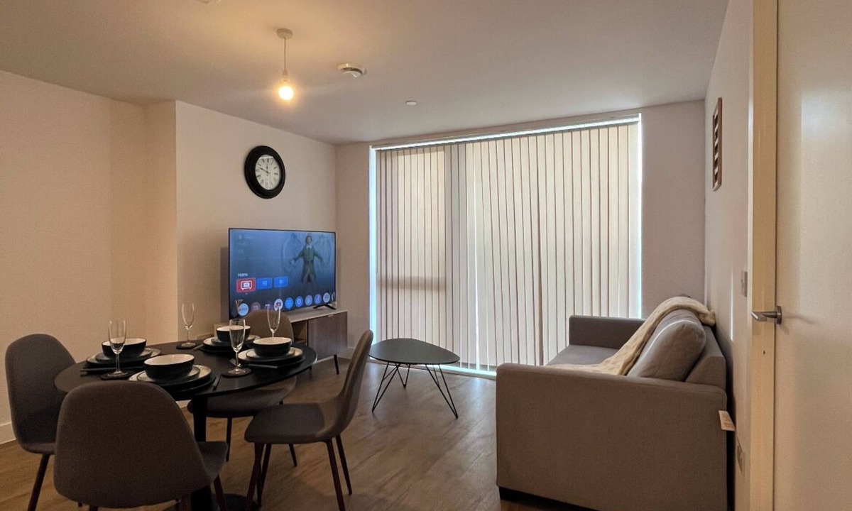 Theatreland Birmingham Apartment | Modern City Centre 2bed | Free Parking + WiFi #508