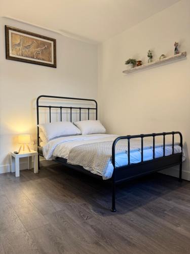 Luton House | Modern Double Rooms, Shared Bathroom, Mansfield Road Luton