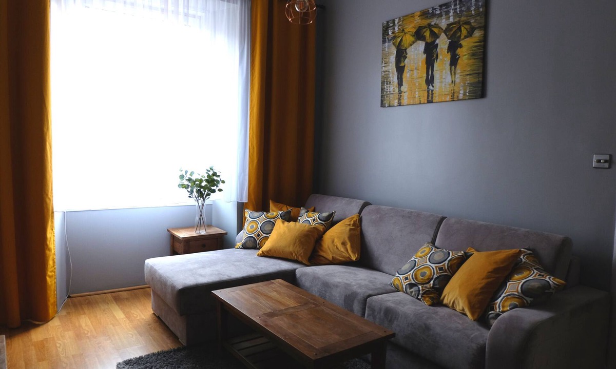Edinburgh Apartment | Modern Homely 1 Bedroom Apartment near City Centre