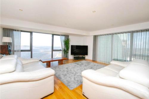 The Docks Apartment | Modern Waterfront Escape in Central Liverpool