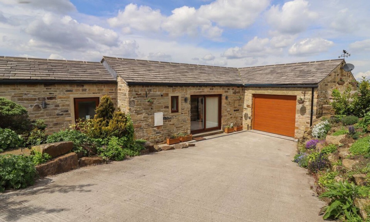 Barkisland Cabin | Moorbottom Stables, Barkisland