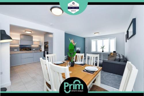 Clifton House | Morgan House- 4 Bed House, Near Nottingham Trent Uni