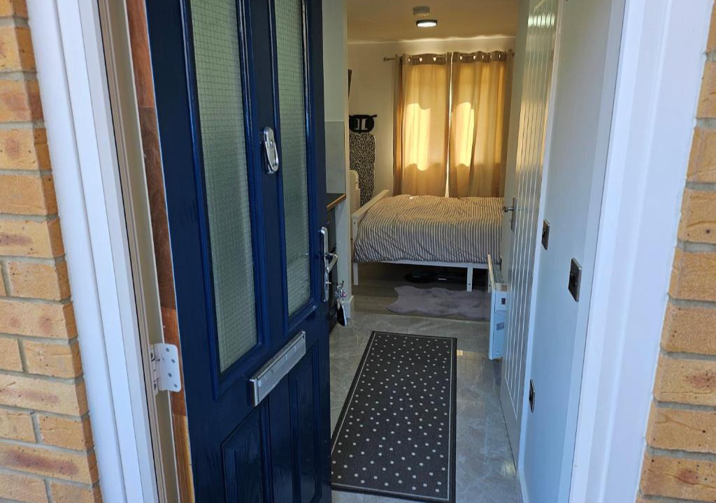Peterborough Cabin | Muhazee Lodge