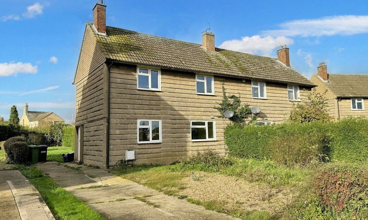 Farcet House | Nice House in Peterborough Cambridgeshire Garden Free Parking Wifi Kitchen