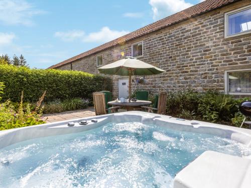 Scarborough House | Oak Cottage