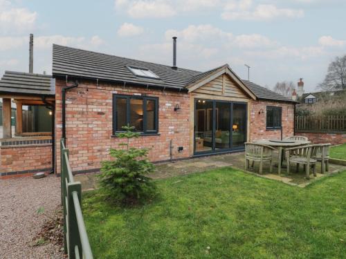 Droitwich House | Otter's Rest