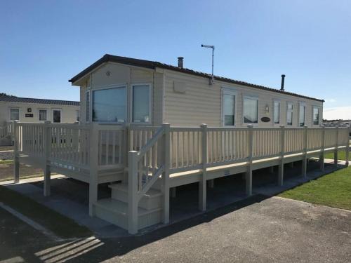 Chapel Saint Leonards Apartment | PALM GROVE 48