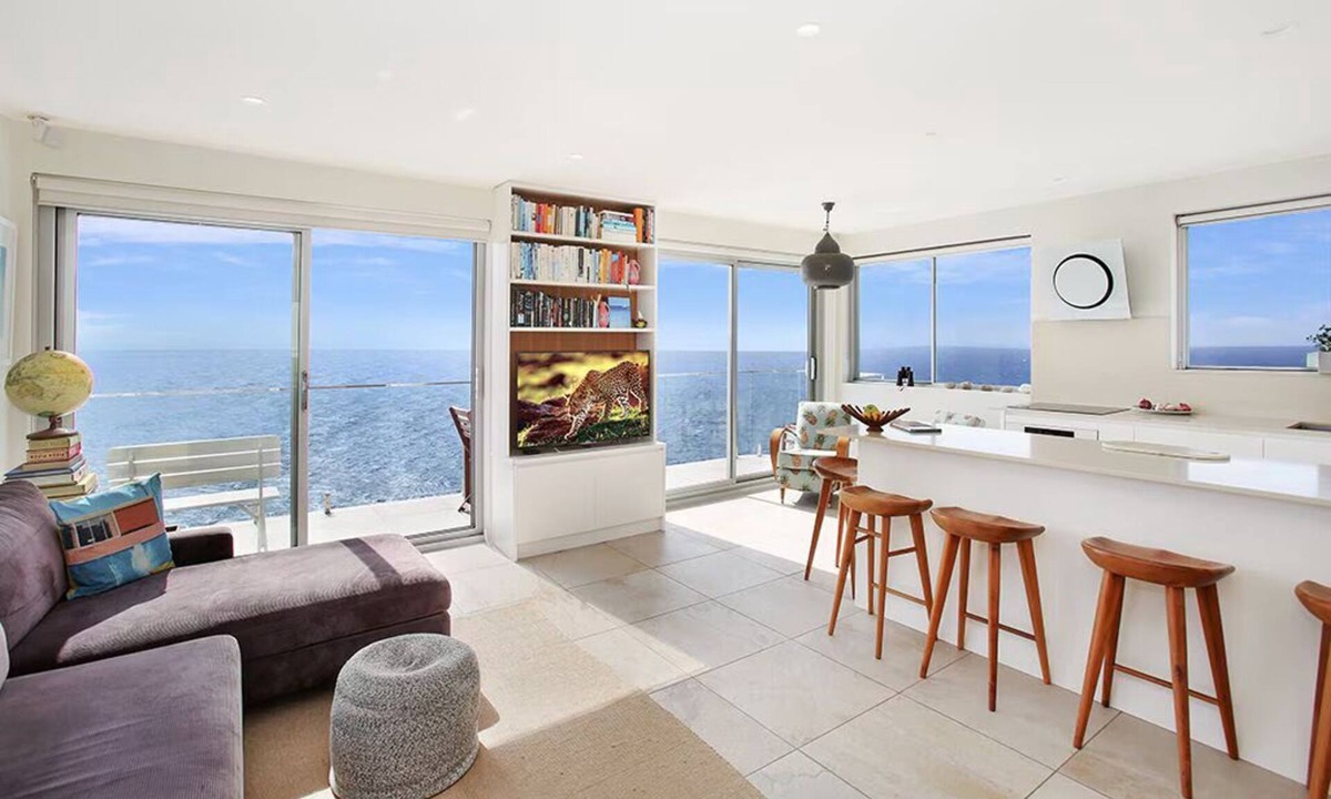 North Bondi Apartment | Panoramic Ocean Views from Every Room! Stunning 2 bedroom Bondi Beach Penthouse