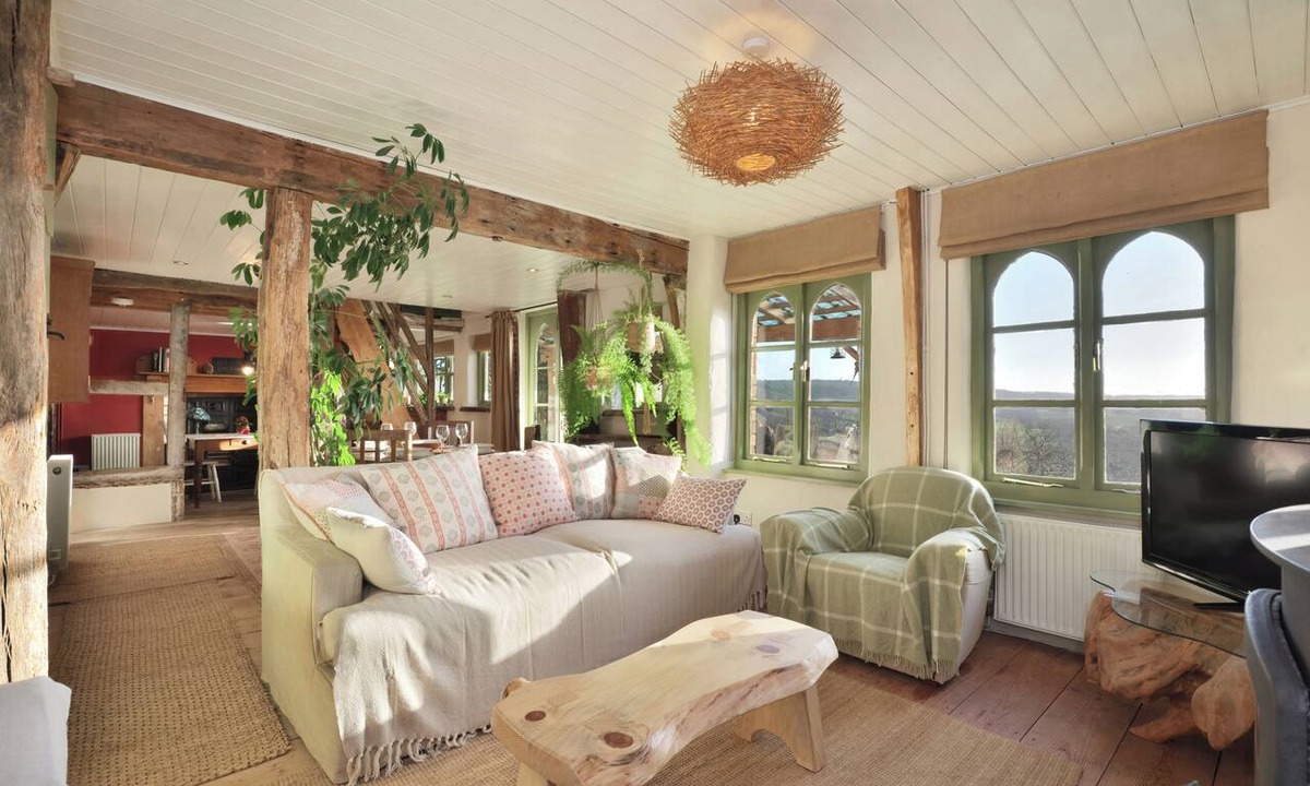 Woolhope Cottage | Panoramic Views 5 mins Drive from Redbank Events Rural Retreat Birdwatching Paradise Sleeps 6
